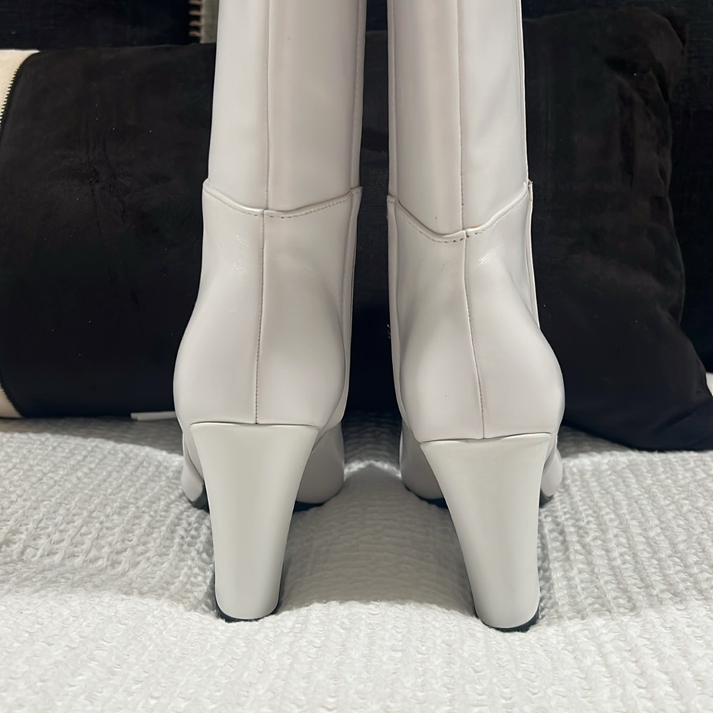 Nine West “Gabal” White Leather Tall Block Heel Pointy Toe Boots Size 7 NEW - Picture 15 of 16